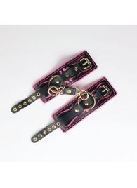 Черные кожаные наручники с розовой строчкой - Crazy Handmade - купить с доставкой в Махачкале